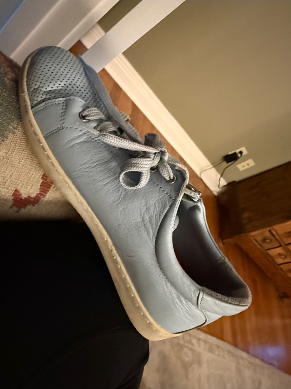 Aetrex Women's Light Blue Leather Sneakers